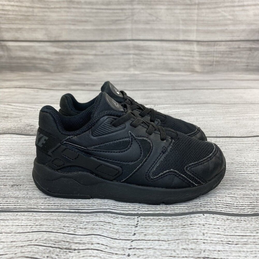 Nike Kids Black Sneakers